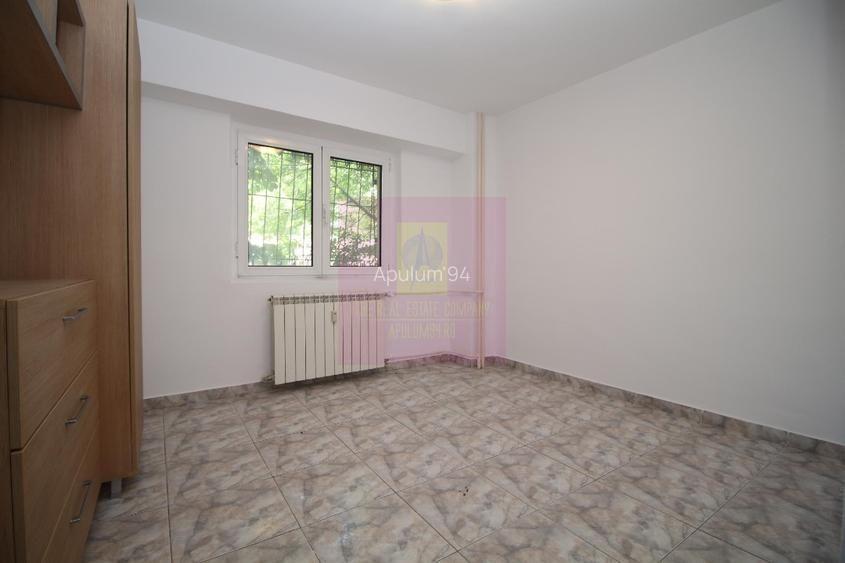 Apartament cu 3 camere de vânzare Decebal adiacent