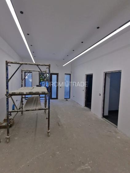 Spatiu comercial de inchiriat - 5