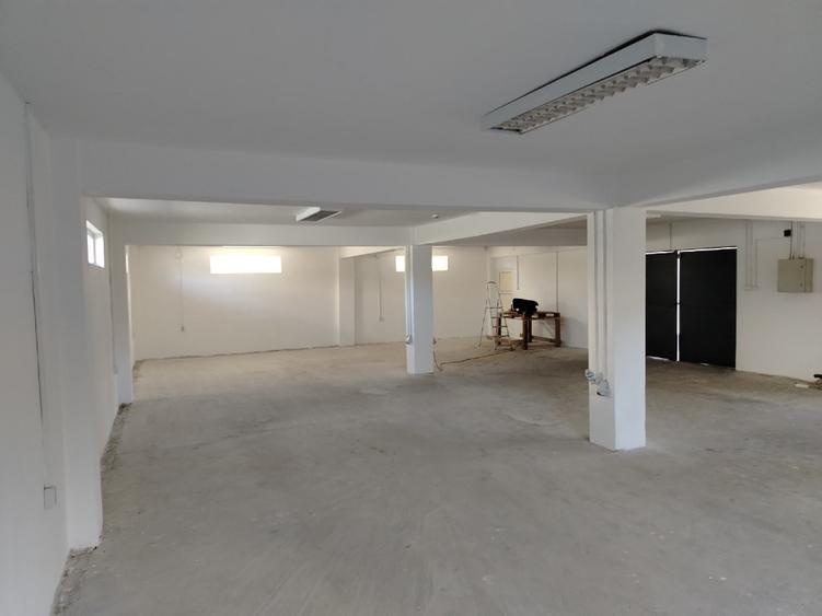 Construcție comercială cu 642 mp teren – Craiova