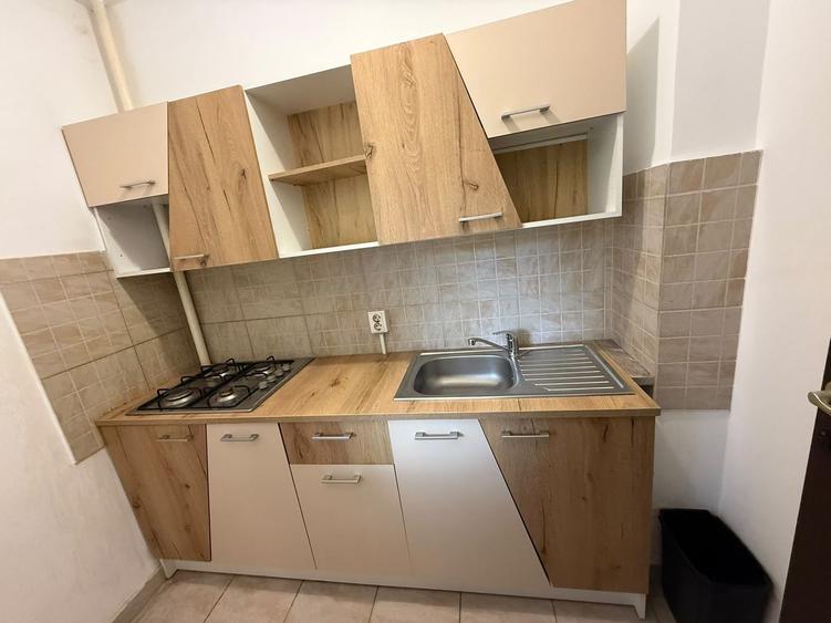 GARSONIERA MODERNA RENOVATA METROU FAVORIT