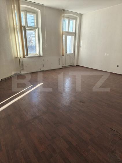 Spatiu multifunctional, zona ultracentrala, 1883mp, Siret
