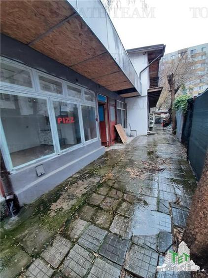 Spatiu comercial Sebastian - Dunavat cu teren si ,posibilitate garare 2 mas