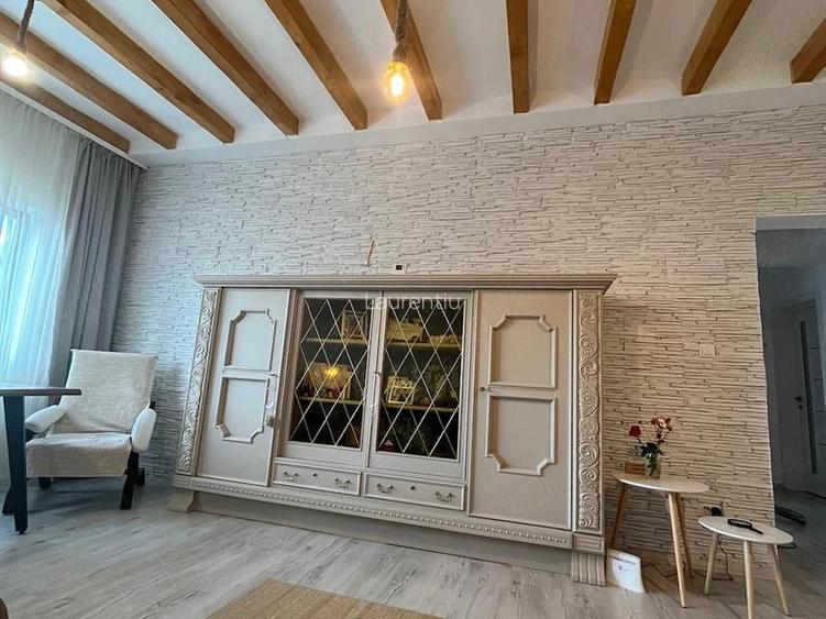 Casa individuală 4 camere Craiova-zona Smart-Pub - 2
