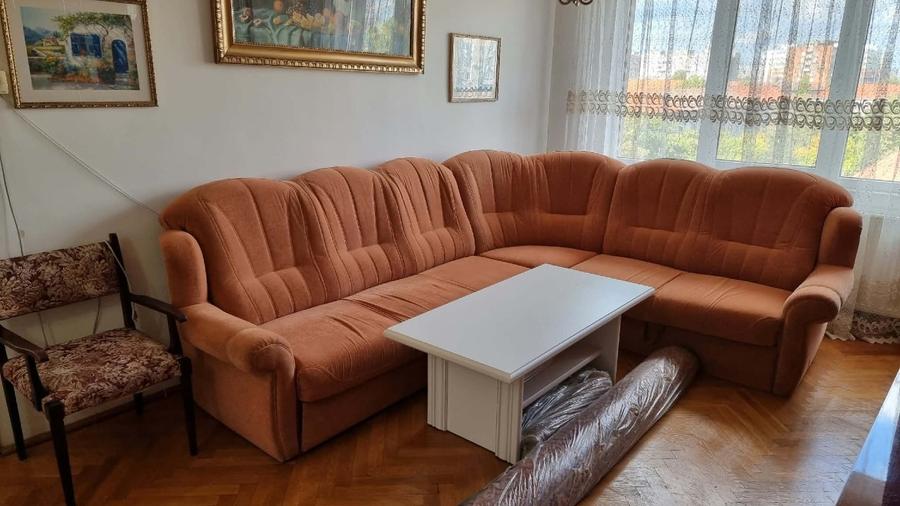 3 camere ultracentral – Piata 700, 66 mp, centrala + AC noi, vedere superba