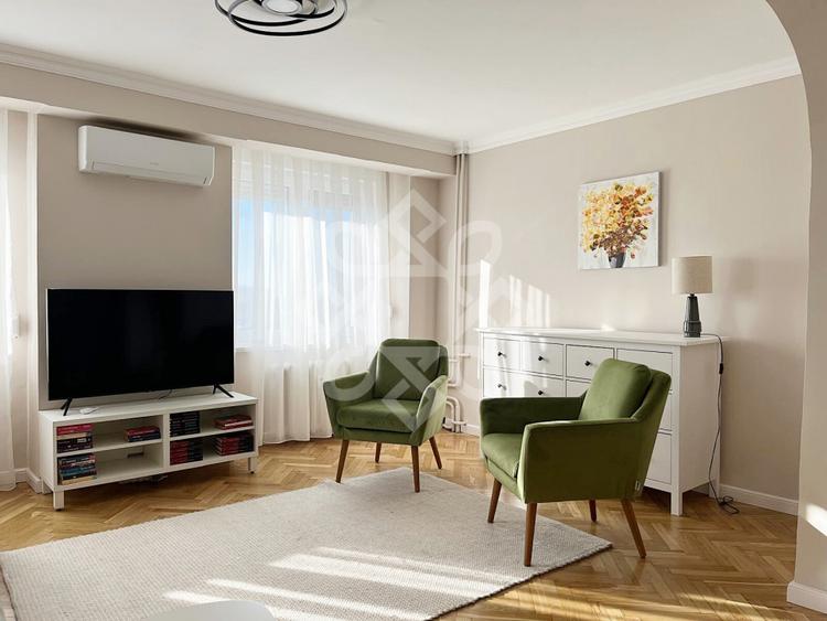 Apartament cu 4 camere de inchiriat ultracentral in Oradea