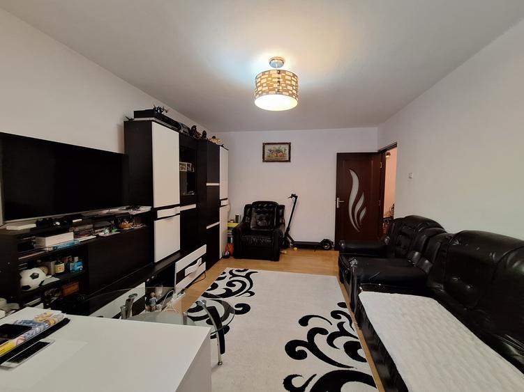 3 camere | Parter inalt | 2 bai | Centrala proprie | Baba Dochia