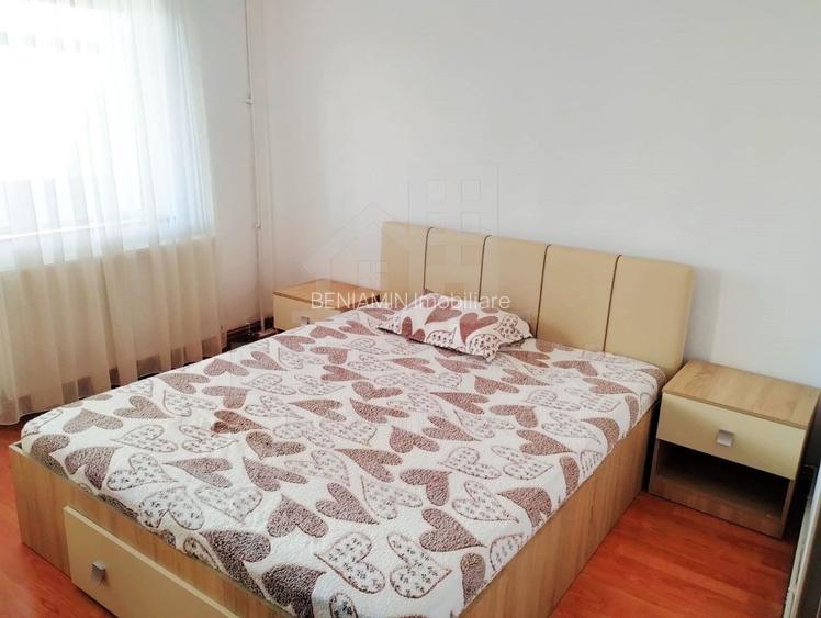 2 Camere-Decomandat-Centrala Termica-Mobilat-Utilat-Cornitoiu