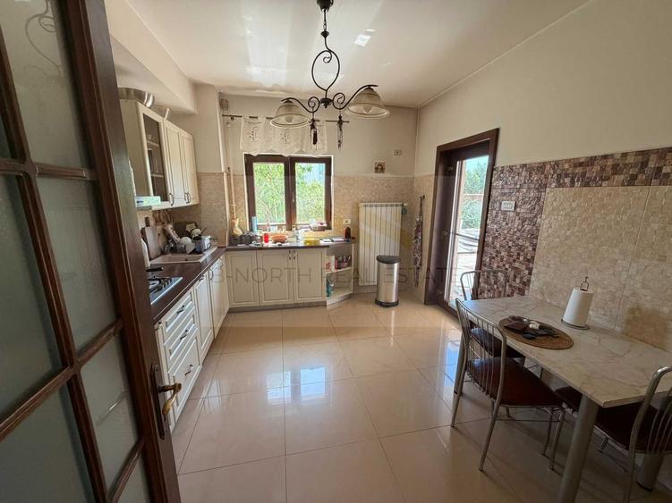 Casă / Vilă de închiriat | Comuna Berceni | 350 mp utili | Curte 400 mp