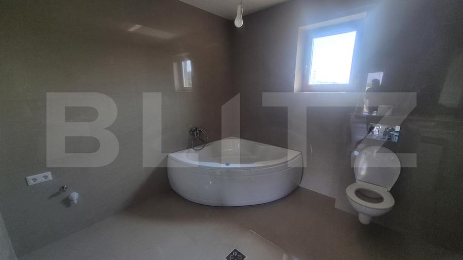 Casa 3 camere de vanzare, 120 mp, teren 950 mp, Balta Blonda