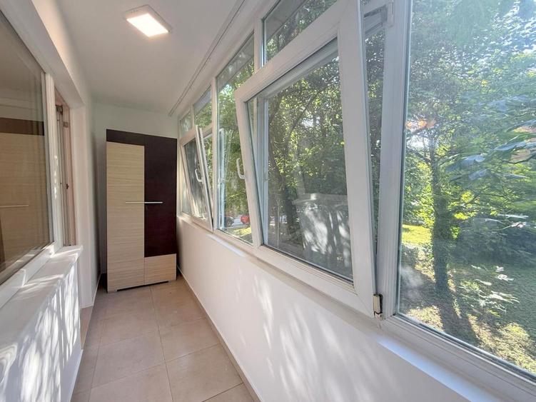 Apartament 2 camere, etaj 1, zona Medicina, renovat complet, mobilat