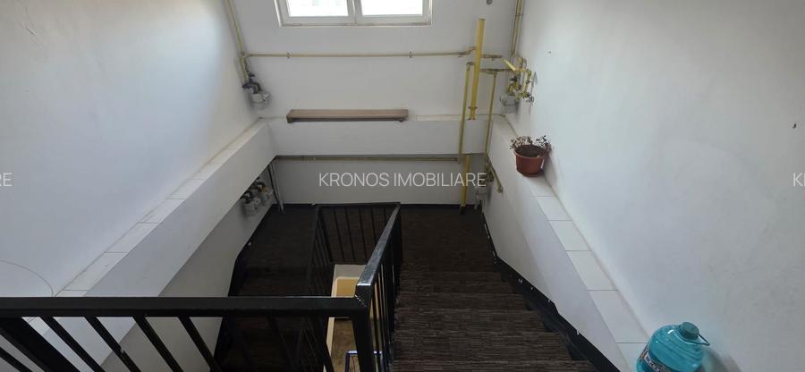 KM 5 APARTAMENT 2 CAMERE DECOMANDATE LA MANSARDA 48 MP. PRET 55.900 EU - 7
