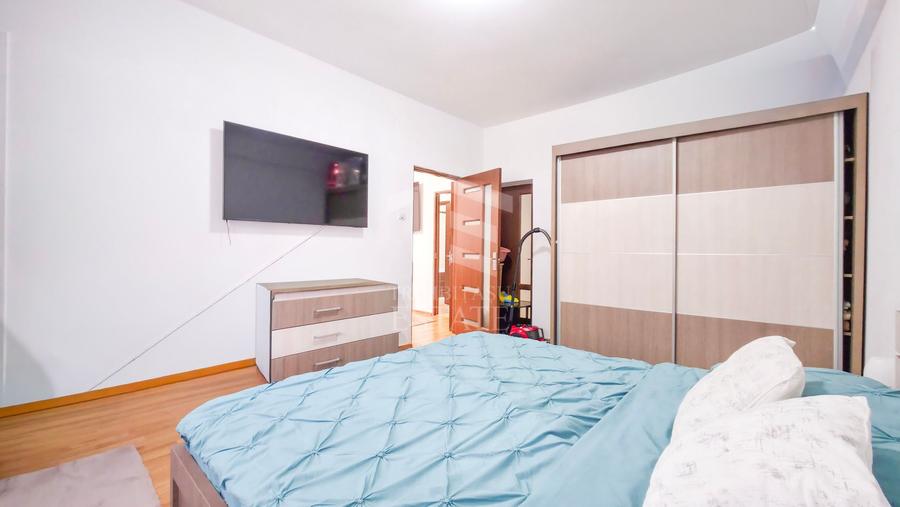 Apartament 3 camere decomandat – Calea Ferentari nr. 72