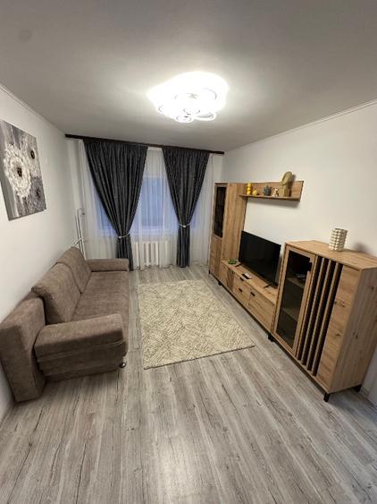 Apartament cu 2 camere de vânzare – Zona Gară, Focșani