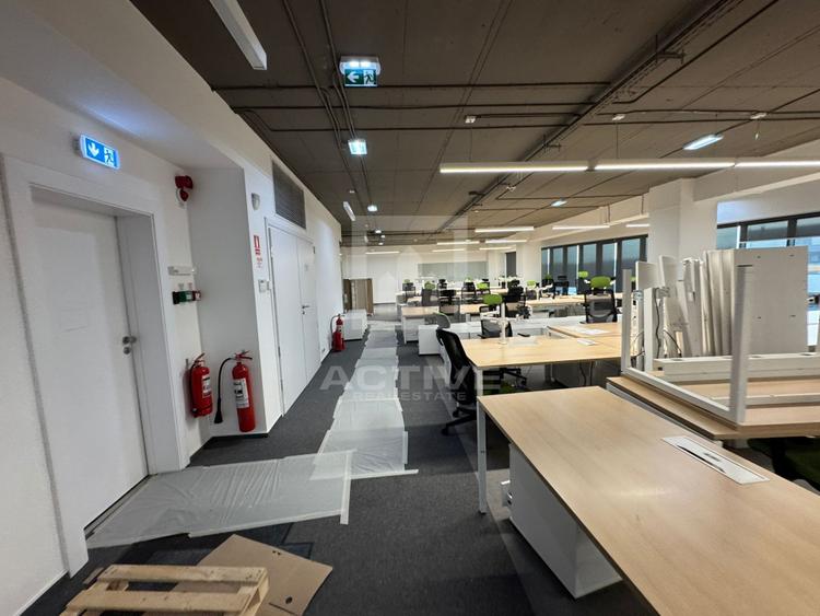 Spatiu pentru birouri / comercial || zona semicentrala