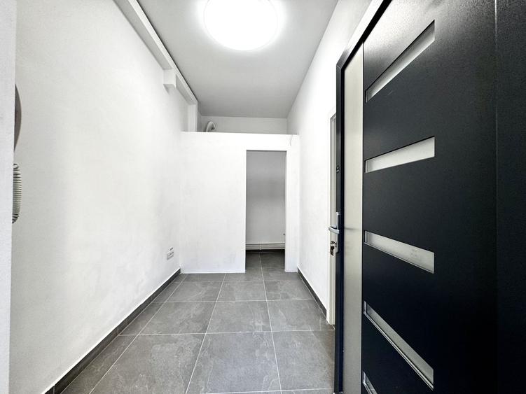Spațiu birouri - renovat integral, etaj 1, in Piața Unirii
