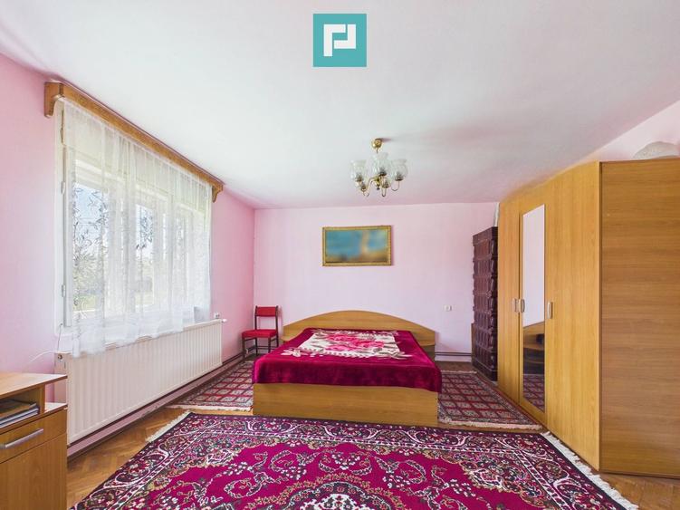 Casă solidă cu 5 camere in localitatea Almaș, Arad