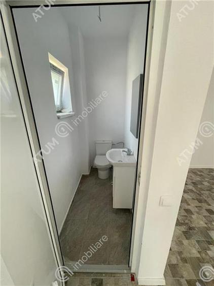Spatiu comercial 94 mp utili 7 m vitrina zona Turnisor din Sibiu