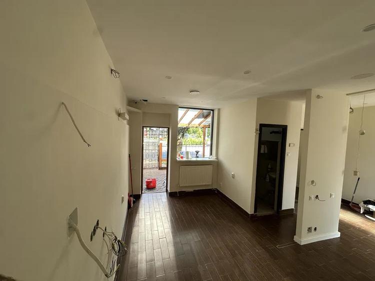 Spațiu comercial cu terasă, 30 mp, zona Pieței Hermes, Gheorgheni