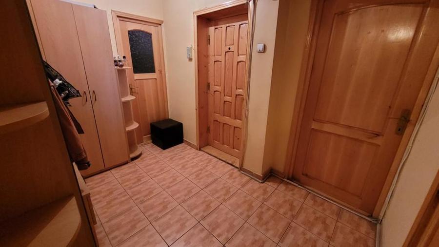 De vânzare apartament 4 camere, vizavi de Selgros, lângă piața CUG.