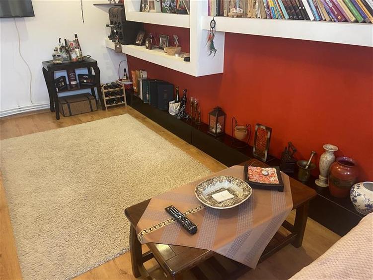 Apartament 3 camere , zona ultracentrala - Unitatea de Pompieri, renovat , mobil