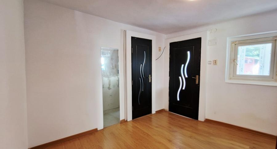 Casă de vânzare – zona Dacia-Mircea Vulcanescu