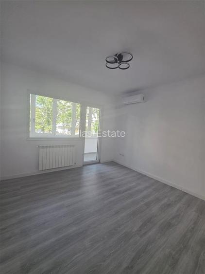 Apartament 2 camere Alexandru Cel Bun - 3
