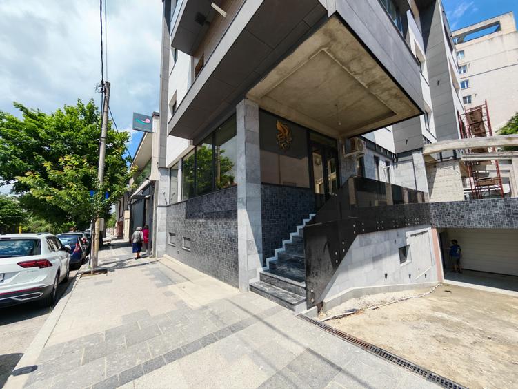 Spatiu comercial zona Trocadero-Ion Lahovari