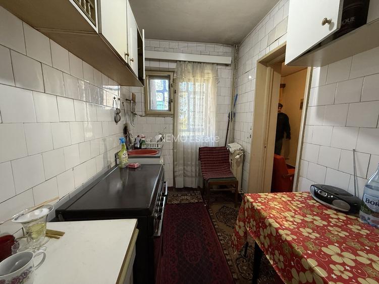 APARTAMENT 3 CAMERE ULTRACENTRAL LICEUL HURMUZACHI - 11