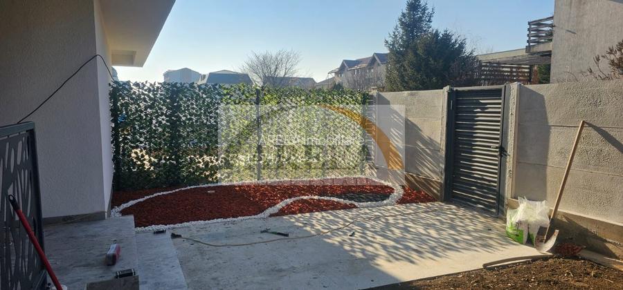 Vila 5 camere Otopeni Central-bucatarie si finisaje incluse - 2