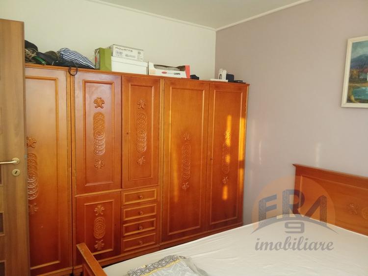 Apartament 4 camere,Bloc reabilitat ,Decebal, Str. Splaiul Crisanei