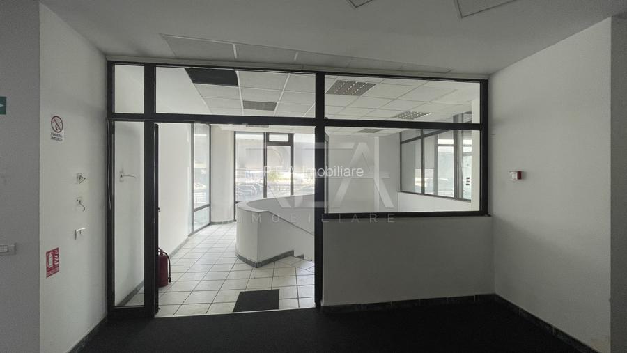 SPATIU COMERCIAL PASAJ BASARAB - CALEA GRIVITEI - 17