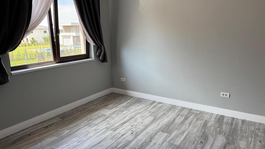 Duplex lipit prin garaj! Dumbravita