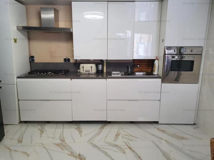 LUX 3 CAMERE zona Ultracentrala Finisaje Moderne 100mp utili