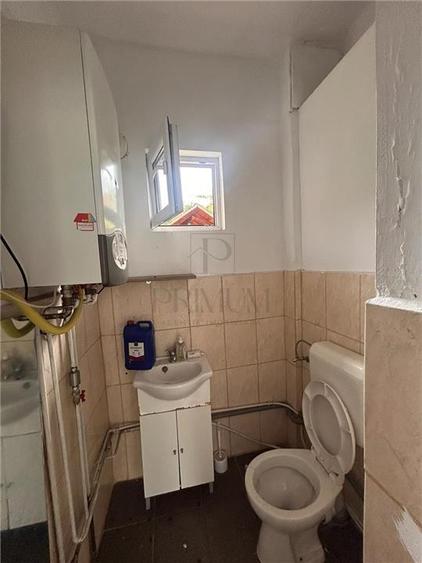 Spatiu comercial - zona excelenta - centrala proprie - 48 mp - trafic pietonal