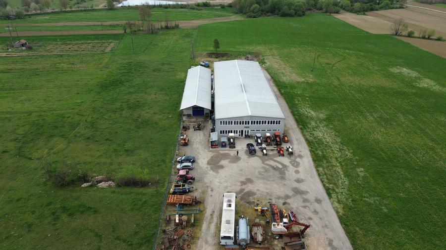 Hala Industriala de vanzare, 1800 mp la E60 la 5 km de Alesd, Bihor