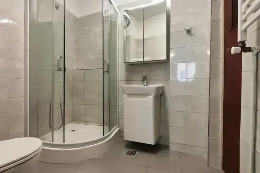 Casă de închiriat – Zona Piața Alba Iulia, București (central)