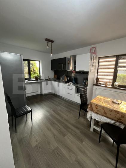 Casa de vanzare, 138 mp, zona Sendreni