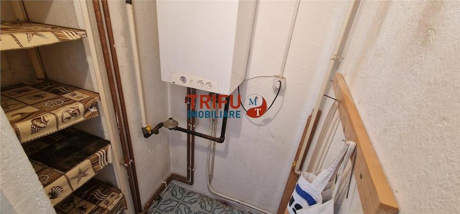 Apartament 3 camere cu scara interioara zona Centru