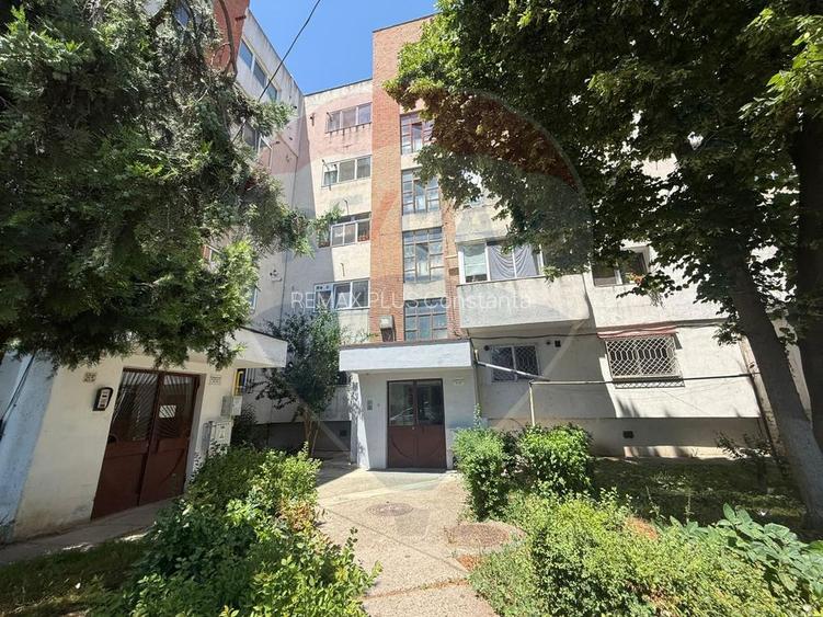 Apartament cu 3 camere de vânzare în zona Capitol - 9