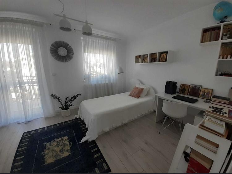 Casă înșiruită de vânzare - 128 mp, 3 camere, Alba Iulia, ZONĂ CENTRALĂ