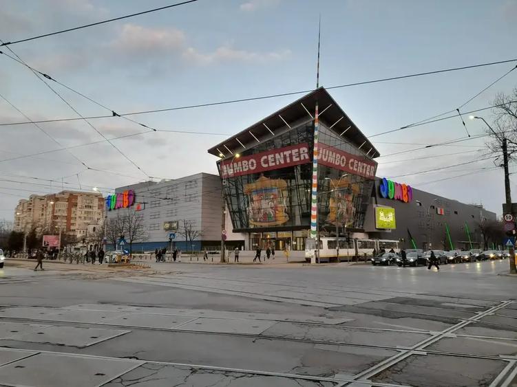 LIBERTY MALL(JUMBO) NASAUD, 77 MP HOL H BLOC 1988