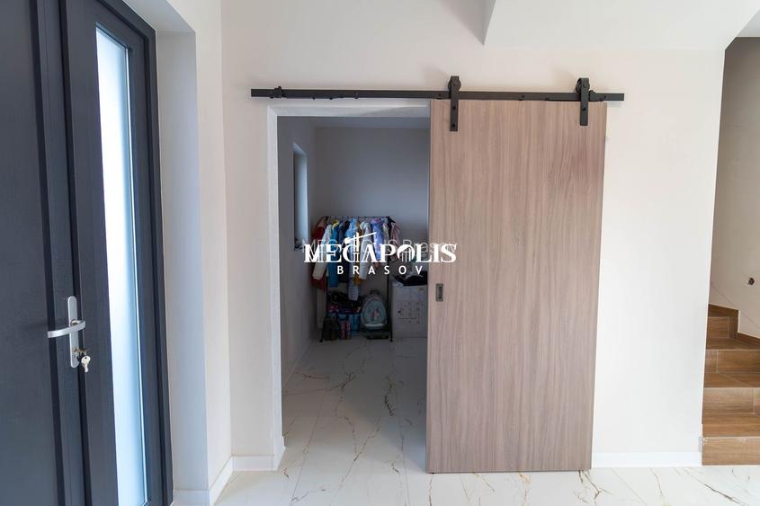 Casă tip duplex de vânzare | 5 camere | 135 mp utili | teren 430 mp - 13