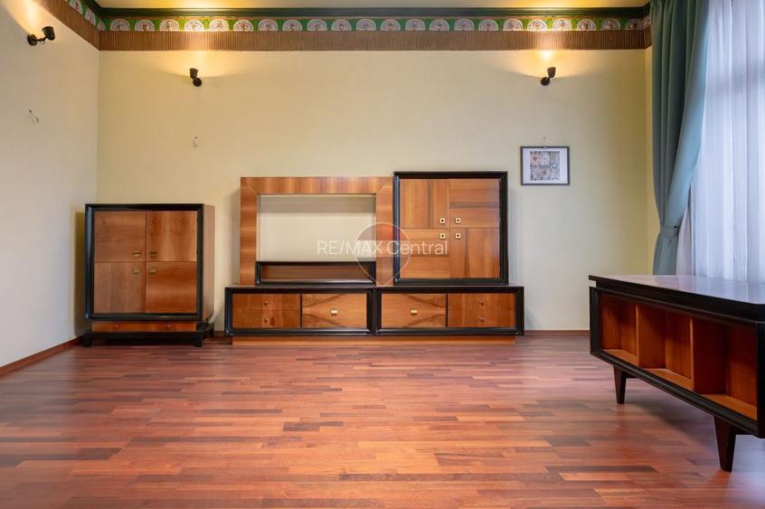 Apartament cu 3 camere de vânzare în zona Centrul Istoric - 7