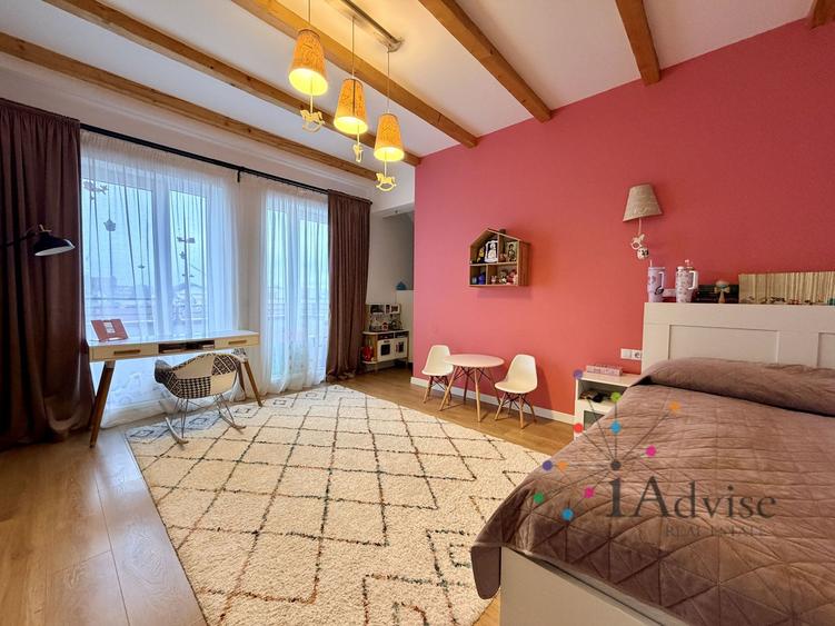 Penthouse 4 Camere – 180 mp + terasă 35 mp