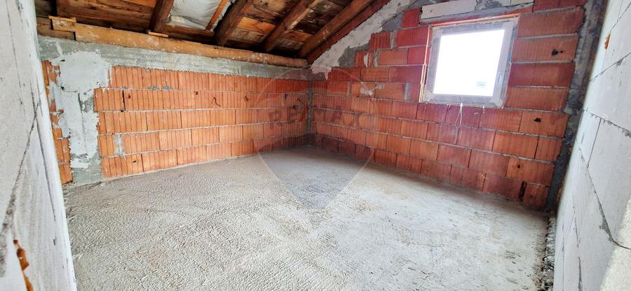 Casă individuală P+M, 146 mp utili, 397 mp teren – Sofronea