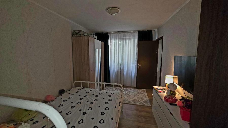 Pantelimon, Cora, Vergului, semistradal