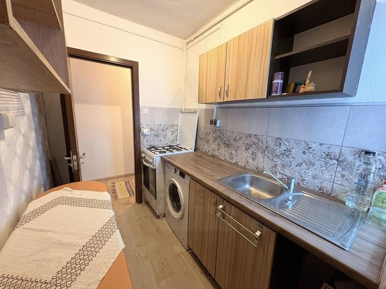 Apartament 2 camere centrală termică si calorifere noi Mihai Viteazu