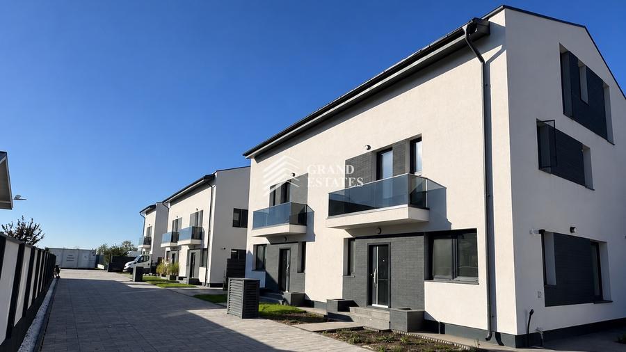 Vila duplex I 3 dormitoare I 3 bai I Mansarda generoasa I Parcare (TVA inclus)