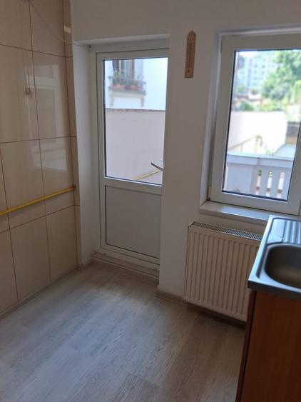 Tineretului - METROU 5 min | Vilă D+P+M | Parcare 5 mașini | Renovată