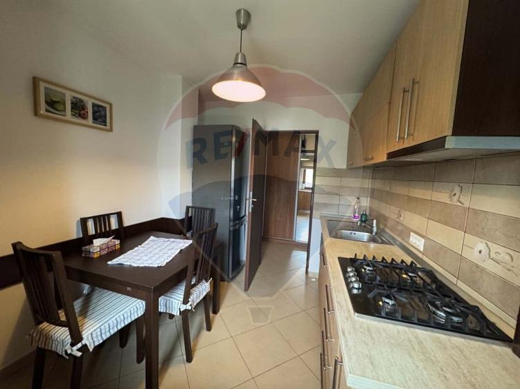 Apartament cu 3 camere de închiriat în zona Natiunile Unite